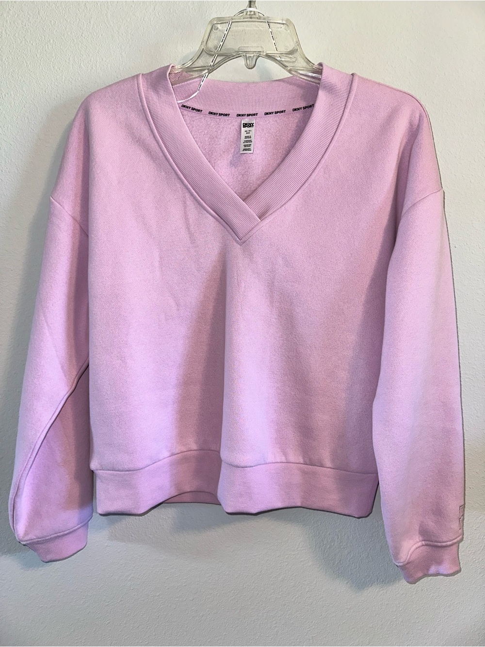 NWT DKNY Sport Cozy V-Neck Women's Sweatshirt Lilac XS 60% cotton 40% polyester